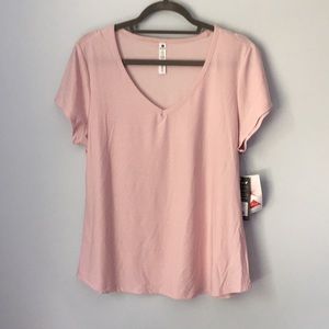 90 Degrees woman’s athletic shirt
